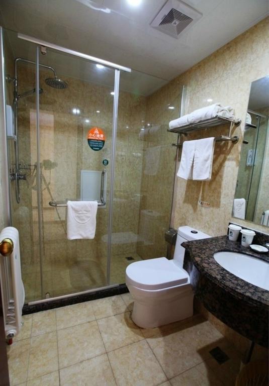 Greentree Inn Shanghai Dongming Road Subway Station Express Hotel Exterior foto